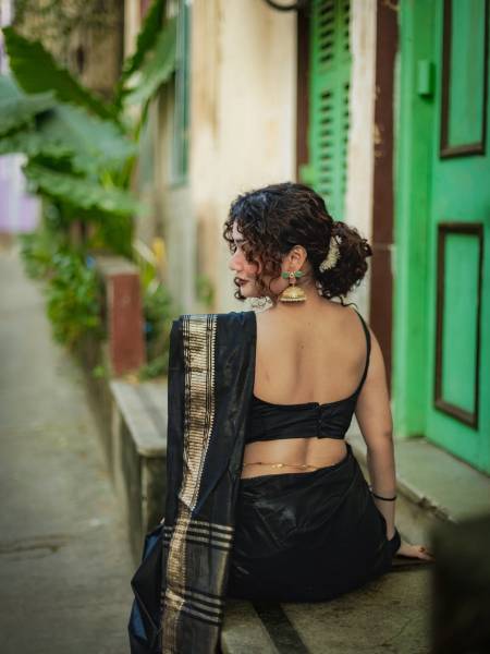 thumbnail Unlock exclusive premium content instantly